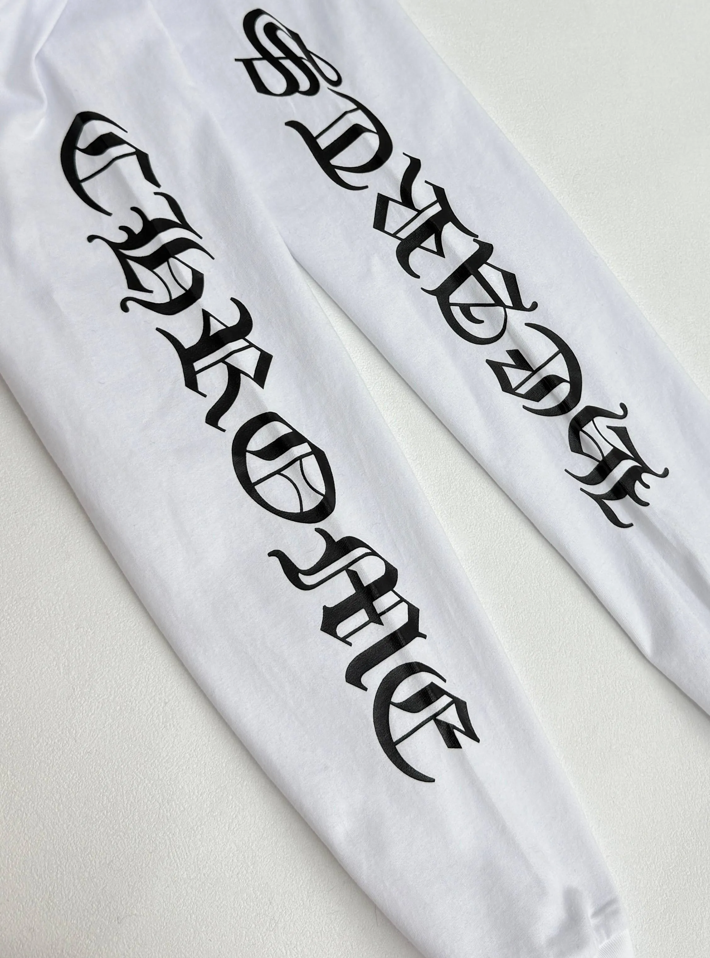 P300 Chrome Hearts Chrome Hearts Sanskrit Neck Unicorn Arm T-Shirt Long Sleeve S/M/L